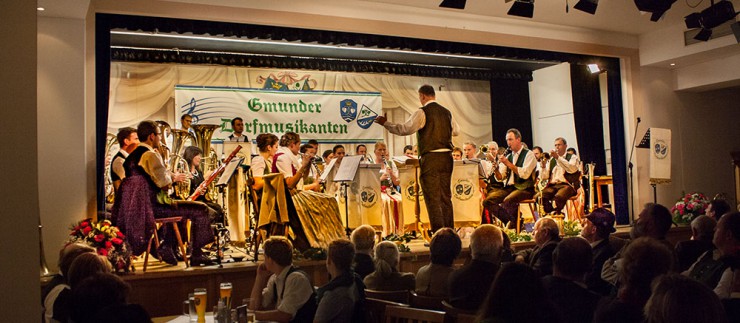 Am 5. Januar luden die Gmunder Dorfmusikanten unter der Leitung von Helmut Schilling zum Neujahrskonzert ein. 