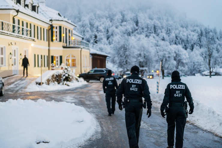 Objekt- und Innenschutz gehörten  zu den Aufgaben der Polizieeinsatzkräfte