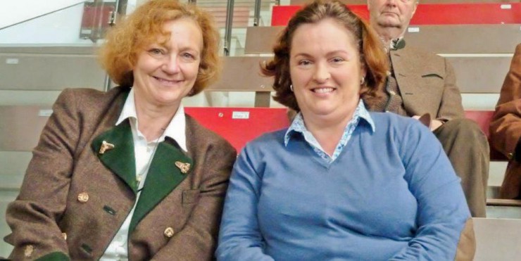 Dr. Christine Miller und Herzogin Helene in Bayern - beide vom Verein "Wildes Bayern".
