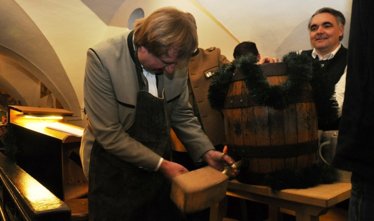 Starkbieranstich Braeu 2016 2